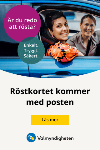 Bannerannons visar två kvinnor i bil på väg till vallokalen.